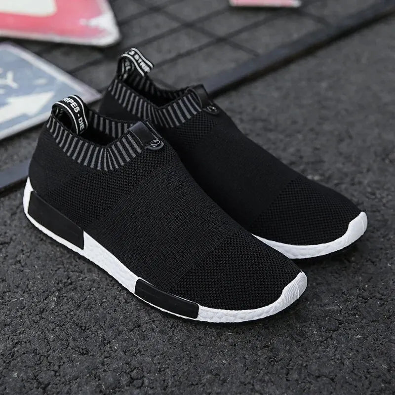 Trendy Casual Shoes Lightweight Mesh Men Shoes Breathable Socks Fashionable Flyweave Sports